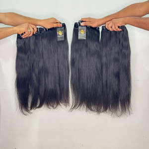 Lots de Cheveux Bouclés Brésiliens en Vison Brut, Cheveux Humains Indiens Non Traités, Fournisseurs de Cheveux Vietnamiens Bruts à Cuticules Alignées - Product Image 1