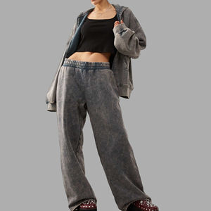 Ensemble de survêtement à capuche court pour femmes décontracté avec pantalon de jogging taille haute tenue confortable à la mode pour les voyages en salle de sport et les vêtements décontractés - Product Image 4