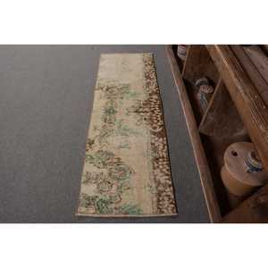 Alfombra turca Vintage 1,7X5 pies Beige Marrón Lana hecha a mano Área grande con diseño de retazos para la habitación de los adolescentes Pasillo Respaldo de látex - Product Image 1