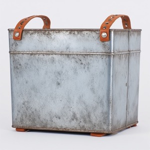 Maceta de cuero galvanizado de primera calidad con base envuelta en cuero rústico artesanal diseñada para interiores decorativos - Product Image 4