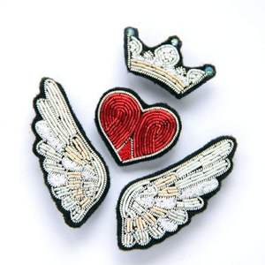 Meilleure qualité nouveau Design fil de lingot broches belle mode personnalisé cuir Badges bas prix en gros #00634 - Product Image 1