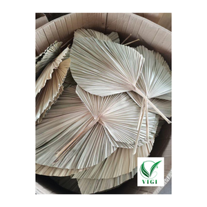 Éventails en bambou tissés à la main parfaits pour la décoration murale rustique - Product Image 1