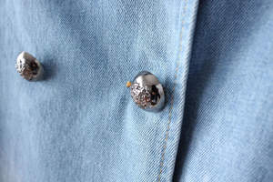 Veste en jean pour femme OEM directe d'usine, 100% coton tricoté, lavage personnalisé, logo rayé disponible, couleurs personnalisées écologiques - Product Image 4