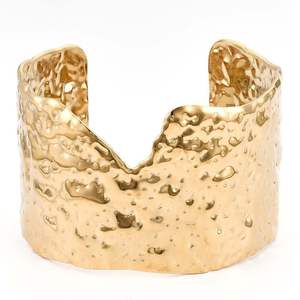 Fashion Wear Metal <b>Bracelet</b> Adds Style <b>Charm</b> Personality And Completes Outfit Perfect For Everyday Or Special Occasions - Product Image 2