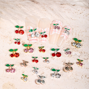 Vente en gros Mignon Accessoires pour Ongles Cerise Nail Art <span class=keywords><strong>Strass</strong></span> Femmes Décorations de Beauté Charme pour Ongles <span class=keywords><strong>Strass</strong></span> en Vrac - Product Image 4