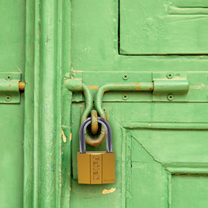 Lucchetto in Ferro con Gancio e Cilindro in Ottone da 38 mm, Realizzato in Acciaio - Product Image 4