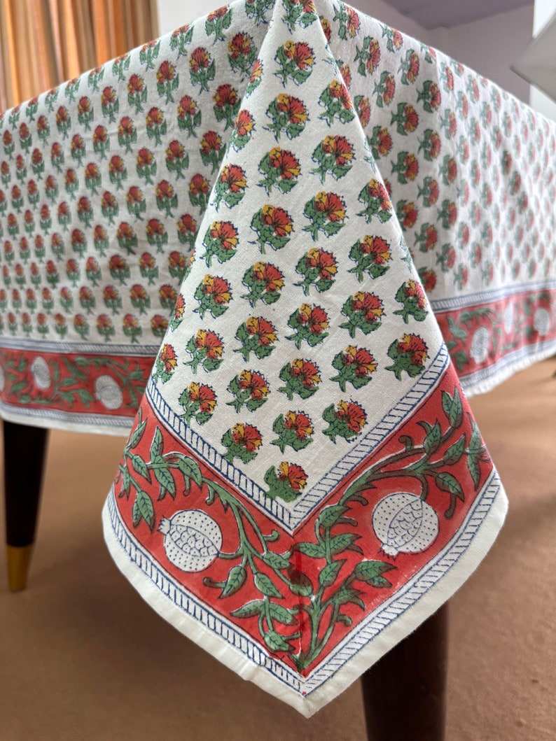 เมกกะสีส้มและสีเขียว