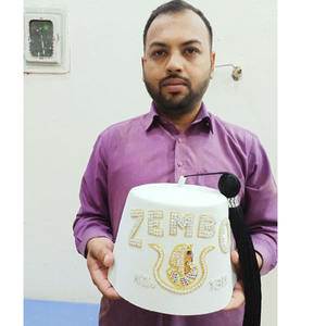 Chapeau Fez des Francs-Maçons Internationaux - Blanc avec Strass Scintillants Régalia Maçonnique Haute Qualité Personnalisé 32 Degrés Maçonnique - Product Image 3