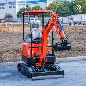 Mini Escavatore Idraulico Rosso da 1,5 Tonnellate per Lavori di Giardinaggio, Agricoltura e Costruzione - Product Image 2