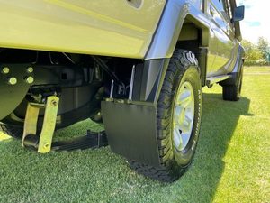 Camioneta Toyota Land Cruiser USADA 2022 disponible con volante a la derecha. Unidad de mano izquierda - Product Image 2