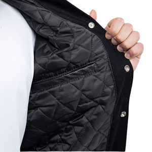 Chaqueta Universitaria Unisex Tipo Letterman, Cuerpo de Lana, Mangas de Cuero, Cierre de Cremallera, Chaqueta Bomber Ecológica con Parches, Estilo Pastel - Product Image 3