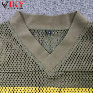 Maillot de football pour hommes surdimensionné Maillot rétro à séchage rapide avec col en V imprimé T-shirt de football oversize Boxy pour hommes Crop de basket-ball VIKY IND - Product Image 4