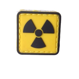 Patchs en PVC tendance de haute qualité, fabrication de dernière génération, séchage rapide, bordure tendance, design populaire, prix bas, aspect PVC - Product Image 1