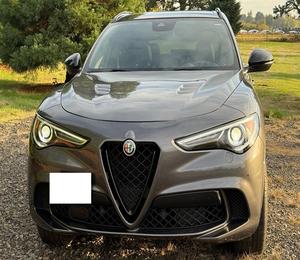 ALFA ROMEO STELVIO QUADRIFOGLIO 2023 SUPER PROPRE, PRÊT À ÊTRE EXPÉDIÉ - Product Image 1