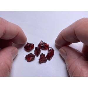 Gemas de Granate Rojo en Forma de Corazón y Pera - Granate de Malaya de Alta Calidad del Valle de Umba, Tanzania - Product Image 4