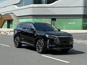 2024 1.6T DCT 5 plazas Nuevo y Usado Asequible Alto Rendimiento Eficiente en Combustible para Viajes Familiares - Product Image 3