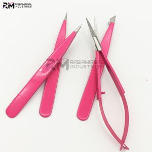Prix de gros RMI : Ensemble de pinces à sourcils de qualité supérieure, comprenant des pinces pointues, des pinces combinées et des ciseaux à ressort, couleur rose et pointe argentée - Product Image 5