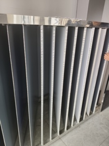 Travertin sol rideau mur bureau bureau plat insonorisant panneaux en nid d'abeille en aluminium avec noyaux noirs - Product Image 5