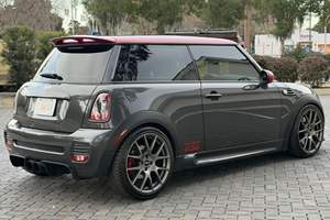 VOITURES D'OCCASION À VENDRE 2012 Cooper John Cooper Works Hardtop - Product Image 2