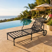 Chaise longue en aluminium moderne, durable, résistante aux intempéries et confortable pour les ensembles de jardin, les repas en plein air et les parcs