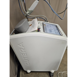 Cutera Excel V assez utilisé - Product Image 4