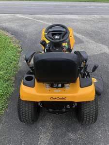 Cortadora de Césped Cub Cadet XT2 LX42 2025 con Sistema de Sonido Premium y Entrega Rápida y Satisfacción Garantizada - Product Image 5