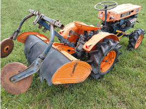 Utilisé pour le moteur du tracteur à roues B6000 90 CV, plus de 50 000 heures, 700 kg - Product Image 6