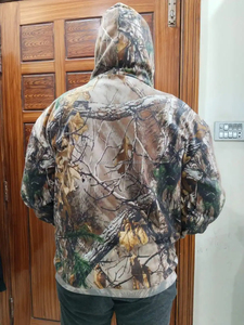Vente en gros : Sweat à capuche uni en polaire, imprimé numériquement et brodé, coupe-vent doublée, idéal pour la chasse hivernale - Product Image 6