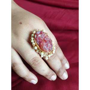 Bague réglable en pierre rose arc-en-ciel brillant Style bohème Bagues en métal plaqué or 18 carats incrustées de diamants taillés ovales géométriques étanches - Product Image 1