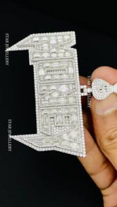 Colgante Unisex Personalizado de Plata de Ley con Moissanita VVS con Corte Brillante Redondo Estilo Hip Hop para Fiestas - Product Image 4