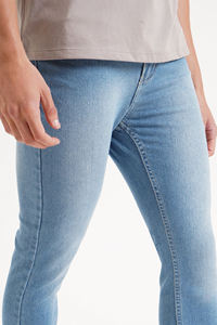 กางเกงยีนส์สีน้ำเงินรัดรูปสำหรับผู้ชายกางเกงผ้ายีนส์ผ้ายืด4ทางระบายอากาศทรงดินสอแนวสตรีท - Product Image 4