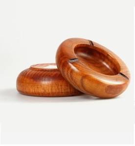 Highly Preferred Premium Quality American Style Round Wooden Desktop <b>Ashtray</b> for Stylish Home Decor at Low Cost Price - Product Image 2