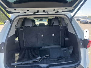 Toyota Highlander XLE 2024 Seminuevo - SUV con Tracción Delantera y Asientos de Cuero - Product Image 5