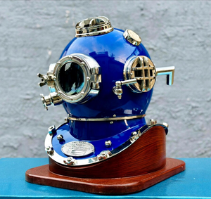 Casco de buzos de mar profundo con base de madera Casco DE BUCEO ANTIGUO de gran calidad - Product Image 2