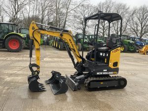 Excavatrices sur chenilles New Holland d'occasion à faible consommation de carburant avec une largeur de godet de 8 m à vendre - Product Image 4