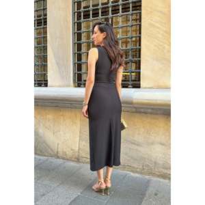 Robe noire boutonnée avec détail ceinture et ottoman intégré - Vente en gros - Product Image 6