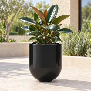 Jardinière ronde en fibre de verre Fida avec base ovale - Product Image 4
