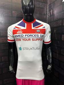 Camiseta de Rugby Deportiva Personalizada Anti-UV de 240 Gramos con Nuevo Diseño de Cuello, Transpirable, de Spandex y Poliéster - Product Image 5