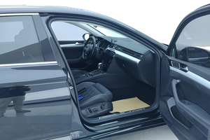 Voitures d'occasion très propres, modèle Magotan PHEV 2020, finition luxe, à vendre - Product Image 4
