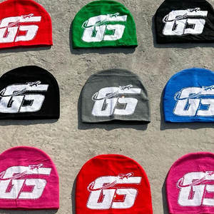 Fabricante de gorros personalizados estilo Y2K gorros para Unisex invierno cálido Jacquard tejido jacquard Gorro con diamantes de imitación personalizados - Product Image 3