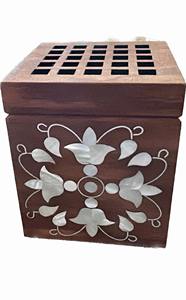 Quemador de Incienso Madkhan de Madera Maciza Hecho a Mano - Soporte Perfumado con Sándalo Más Vendido para Hogares y Altares de Primavera y Verano en Caja de Regalo - Product Image 6