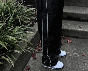Los pantalones de jogging de nailon personalizados para hombre más vendidos, pantalones impermeables de invierno ligeros OEM - Product Image 2