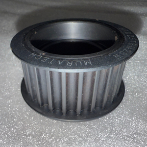 Polea de Distribución HTD 25T8M28 con Rodamiento de Rodillos, Ancho de Correa de 28 mm, Material de Aluminio y Acero, con Brida, Anodizado Negro - Product Image 3