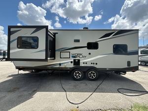 El MEJOR F-o-r-e-s-t R-i-v-e-r W-o-r-k & P-l-a-y 2-1-L-T usado del 2022 en venta - Product Image 4