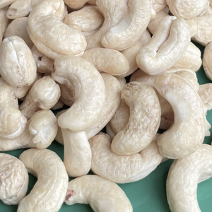 Noix de cajou fraîches à prix Offre Spéciale bon marché Noix de cajou Vietnam Noix de cajou Ww180 Ww240 Ww320 Taille de coupe personnalisée - Product Image 1