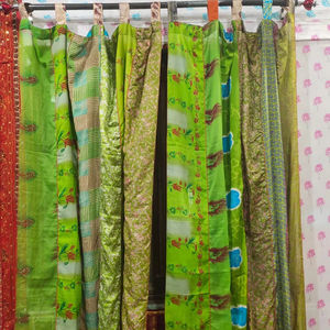 Cortinas transparentes con estampado moderno verde, tratamientos de ventana Sari únicos para dormitorio, sala de estar, comedor, Hotel, filtrado de luz - Product Image 1