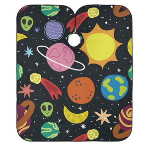 Capas de Barbero con Orificios para los Brazos, Cierre Ajustable, Impresión por Sublimación, Antiadherentes, Resistentes al Agua, Tela de Poliéster, Logotipo Personalizado - Product Image 1