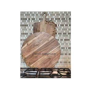 Nouvel arrivage de planches à découper pour légumes de forme ronde faites à la main, meilleur produit de luxe, planche à découper en bois de couleur naturelle - Product Image 1