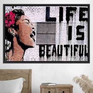 Toile imprimée : Art mural inspiré de Banksy, « Life Is Beautiful », TOILE ENCADRÉE NOIRE - Product Image 1