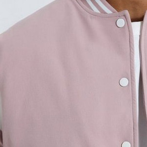 Chaqueta de invierno ligera para hombre de talla XL de alta calidad hecha a medida, nuevo estilo callejero, cuello levantado, Letra de tela teñida lisa - Product Image 6